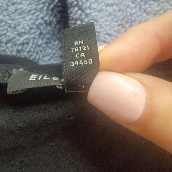 Eileen Fisher Black Tunic with Round Neck. Size M. - Picture 6 of 6